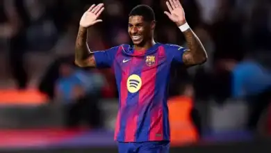 راشفورد يطلب كأسًا لبرونو: هدية ساخرة من برشلونة إلى مانشستر يونايتد